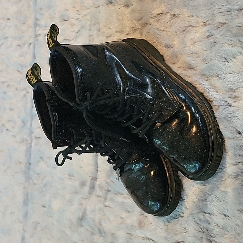 Dr. Martens Kids Black Shiny Lace-Up Boots